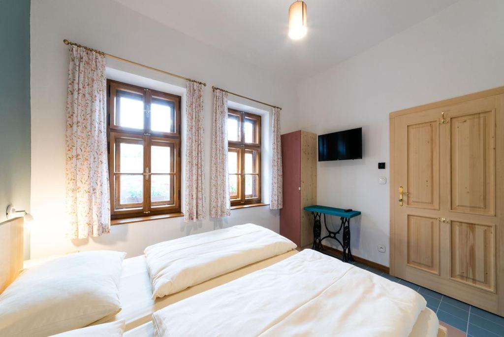 Dum Pratel Pavlova Hotel Buitenkant foto